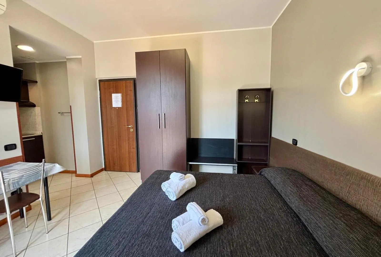 Amati Policlinic Monza 아파트